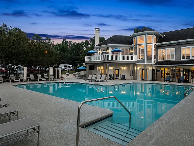 C242940_ChattahoocheeRidge_DUSK_POOL_03