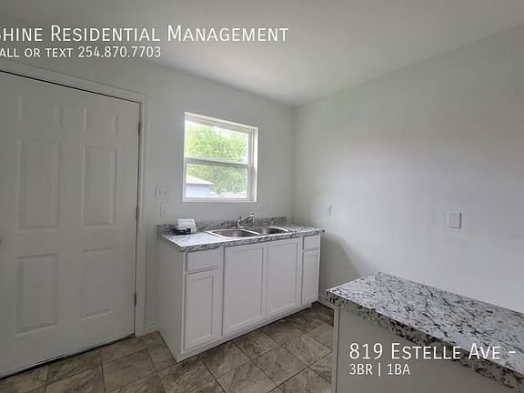3rd image of 819 Estelle Ave #2