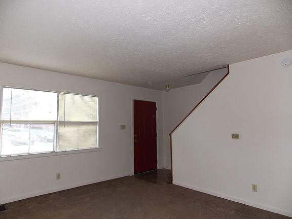 3rd image of 4833 E 19th St