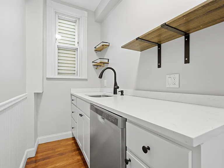 97 Horace St #1 — Photo 3