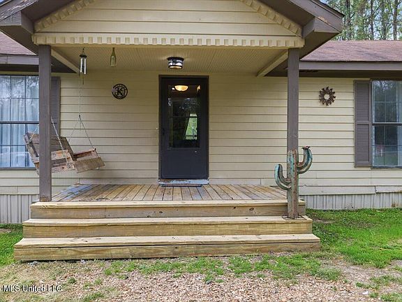 4th image of 707 Gum Springs Rd