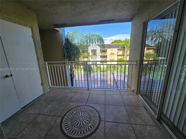 18860 NW 57th Ave APT 305, Hialeah, FL 33015