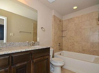 10545 Chaucer Hill Ln, Irving, TX 75063