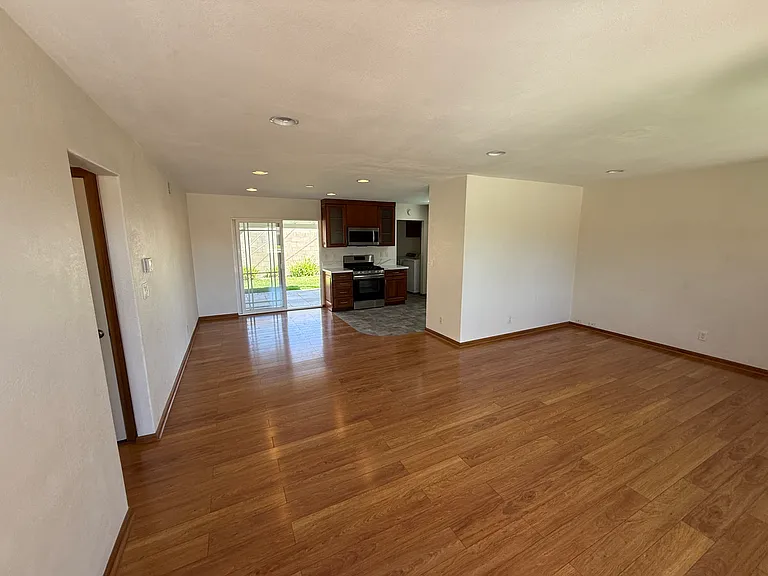 15502 Eliot Cir — Photo 12