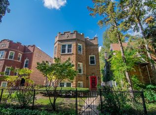 1318 Dewey Ave #1, Evanston, IL 60201