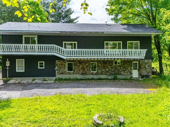 1630 Kashagawigamog Lake Rd, Minden Hills, ON K0M 2K0