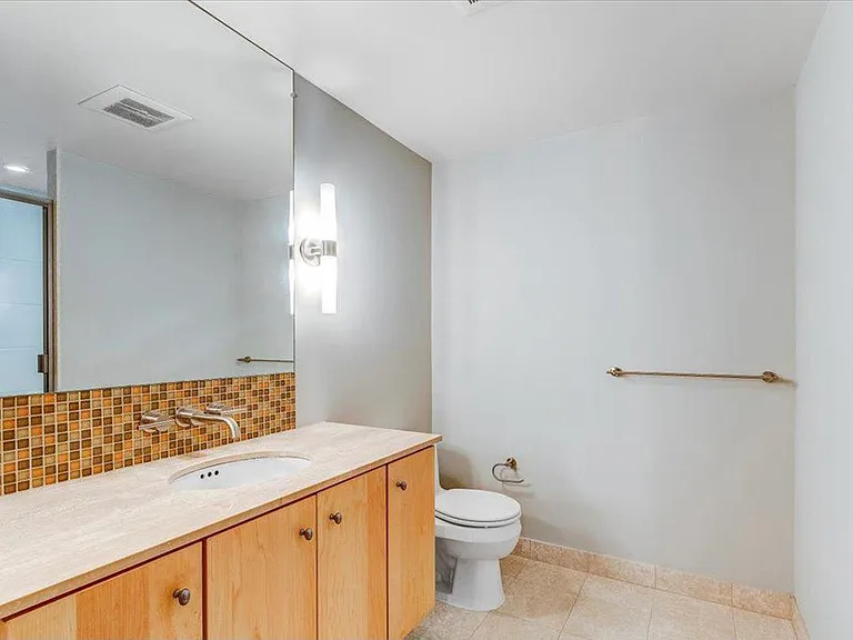 1025 1st St SE #1108 — Photo 10