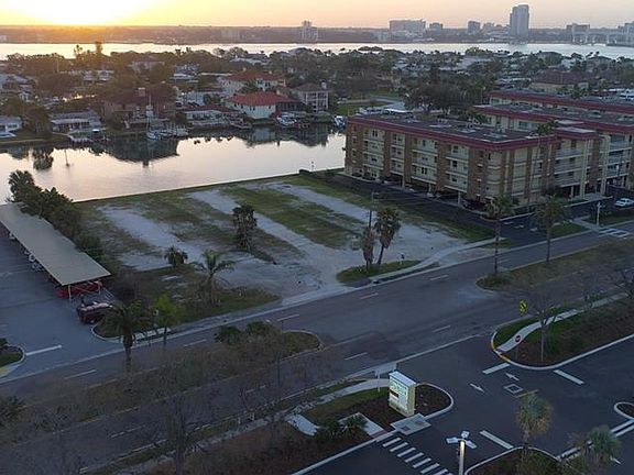 3rd image of 125 Island Way