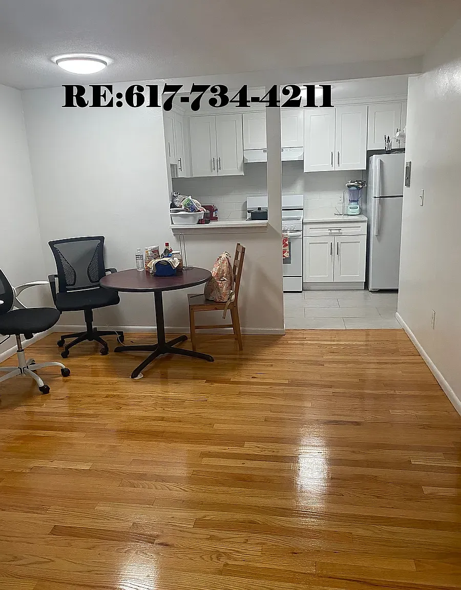 245 N Beacon Street — Photo 4