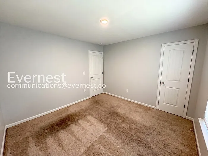 5328 Hanover St — Photo 13