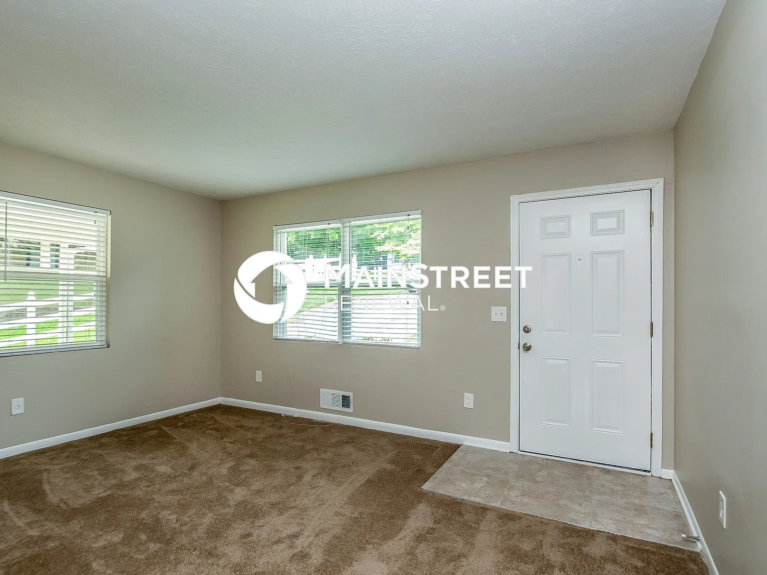 4332 Rocklane Dr — Photo 4