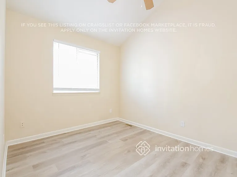 1154 W 132nd Pl — Photo 15