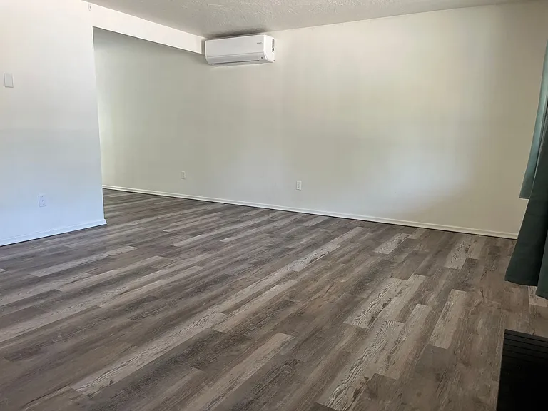 4397-4399 W Rose Hill Ct — Photo 7