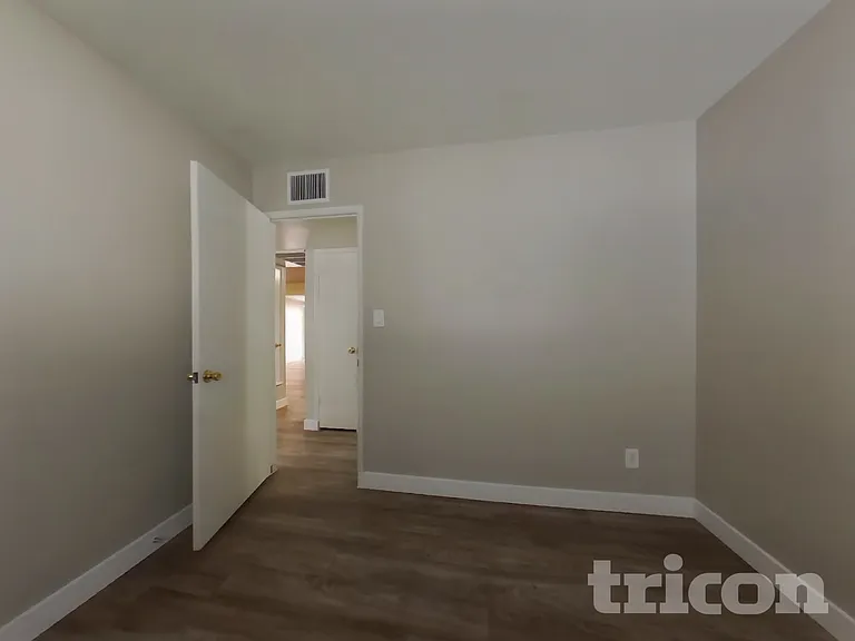 3202 W Wood Dr — Photo 10