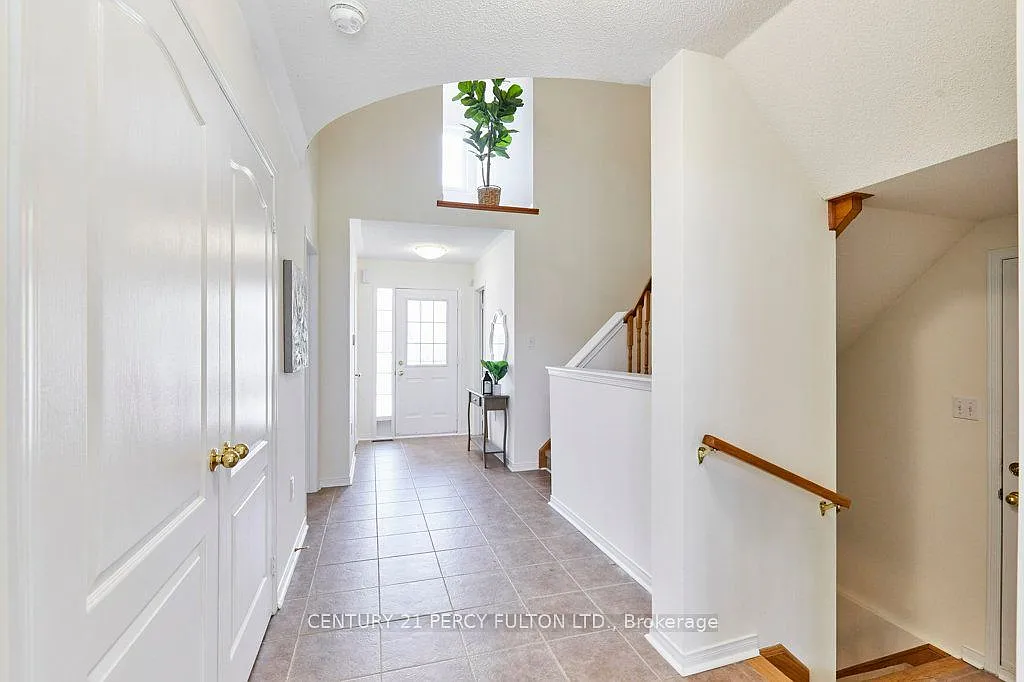 2 bed, $2,900 — Photo 4