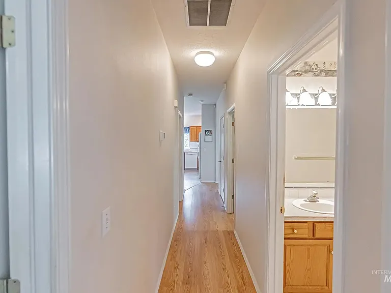 3511 12th Avenue Rd — Photo 26