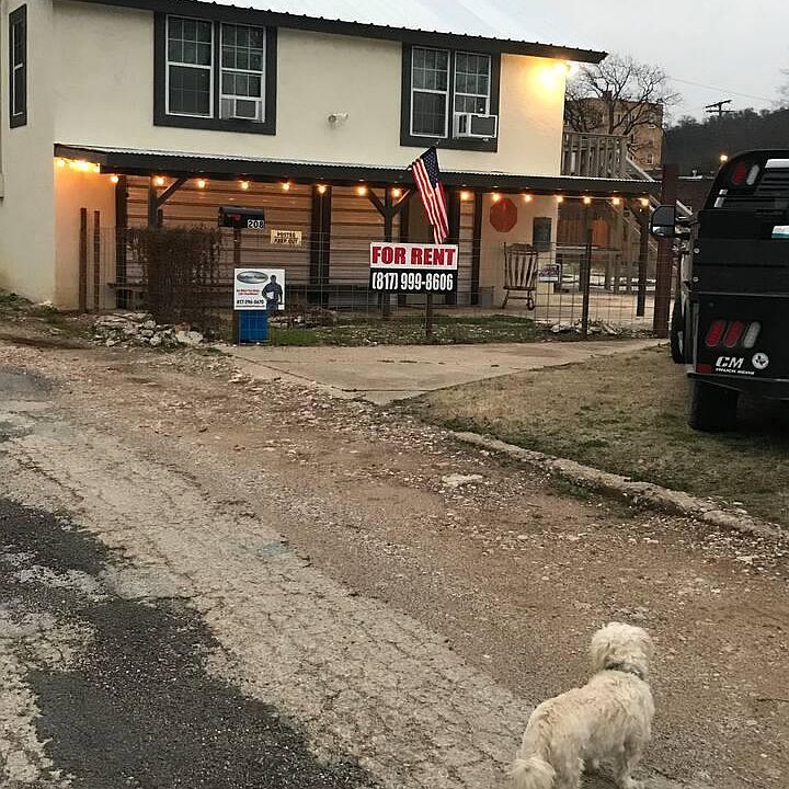 1st image of 208 NW 2nd Ave