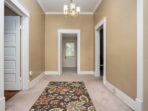 3rd image of 218 E Virginia Avenue