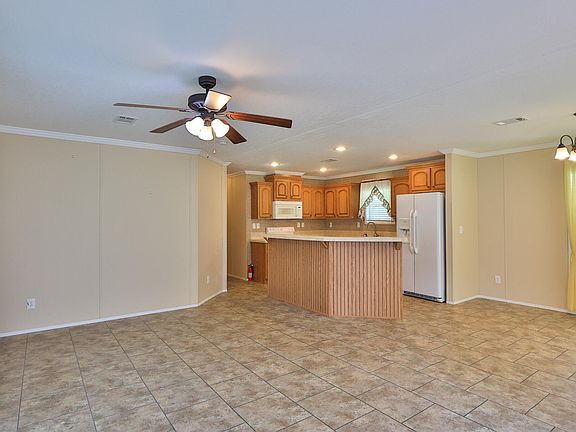 4th image of 149 Indian River Dr N