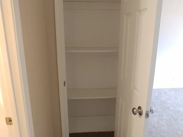 2802 Sutton Pl #2802 — Photo 18