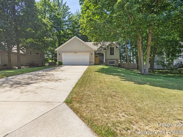 11021 Timberline Dr, Allendale, MI 49401