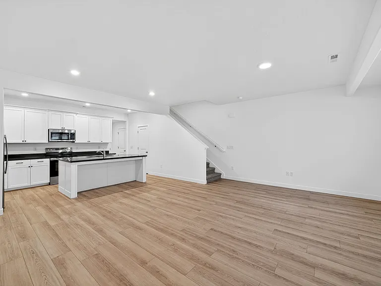 12658 S High View Ln — Photo 7