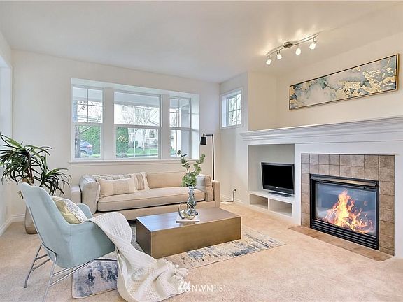 5th image of 18878 NE 67th Way Unit 104