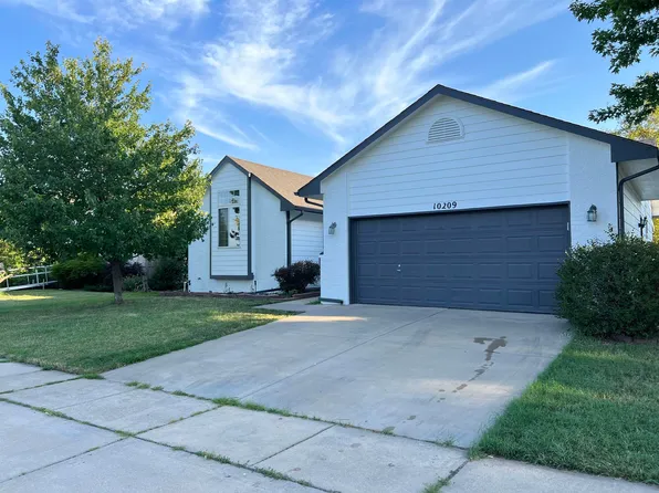 10209 E Lincoln St, Wichita, KS 67207