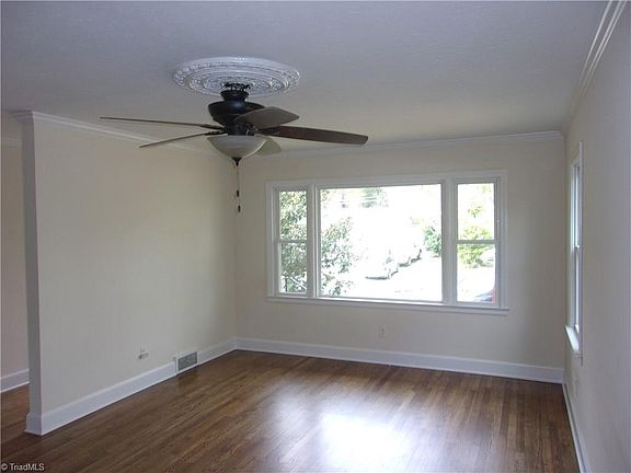 2nd image of 412 Peace St