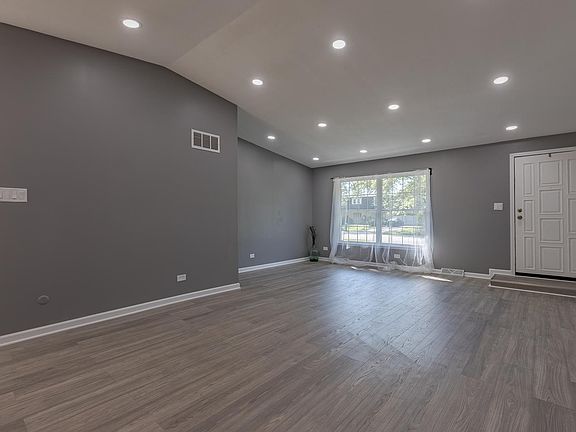 3rd image of 14025.5 Whirlaway Ct