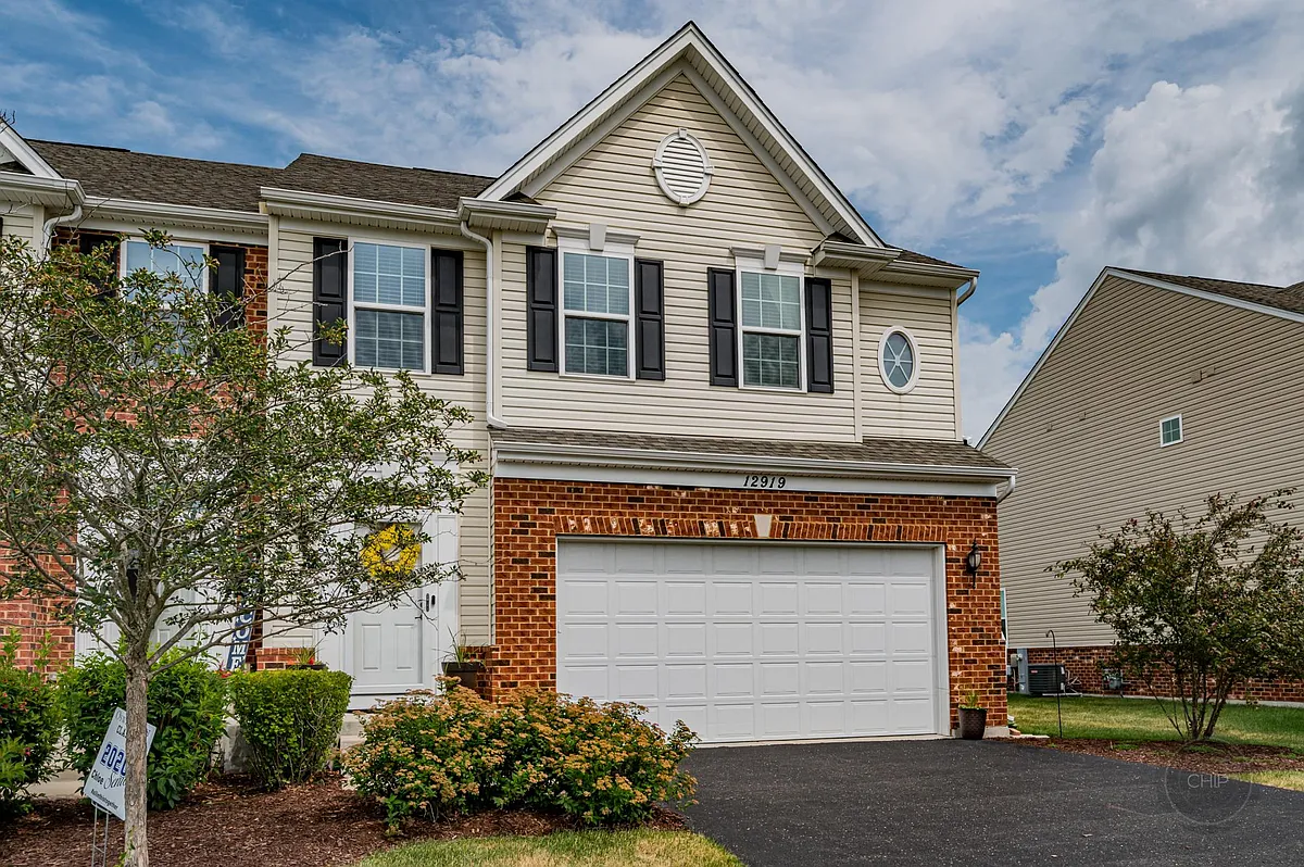 Building Photo - 12919 S White Pine Way