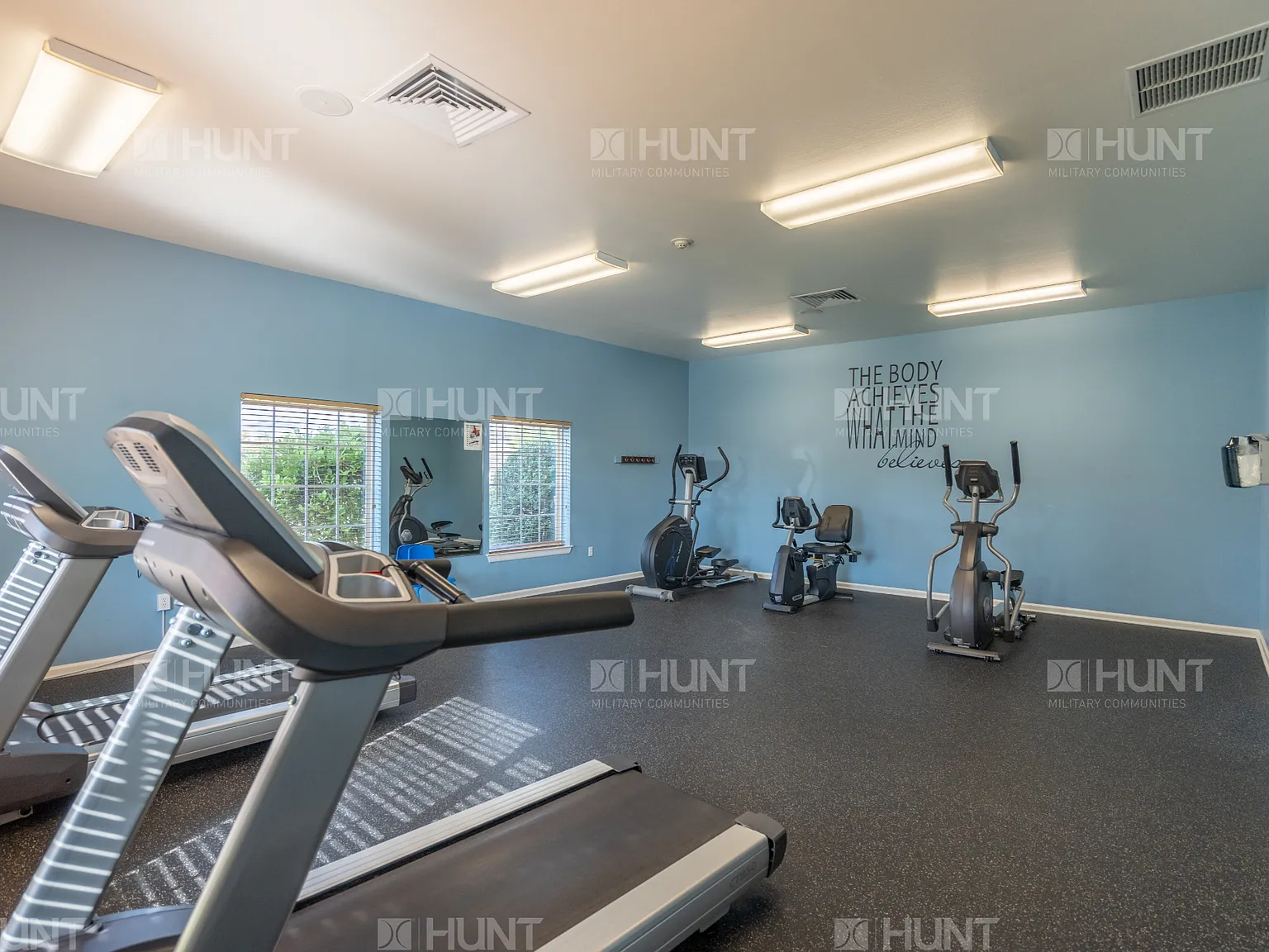 4 bed, 2.5 bath, 1994 sqft, $1,850 — Photo 4