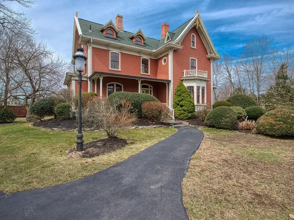 20 Chestnut St, Taunton, MA 02780