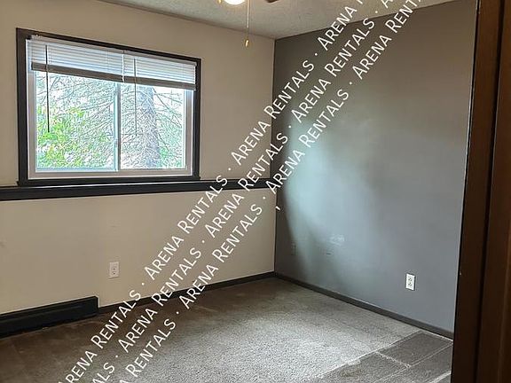 5th image of 722 Salem St APT C
