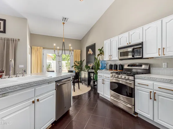 4002 E RENEE Drive, Phoenix, AZ 85050