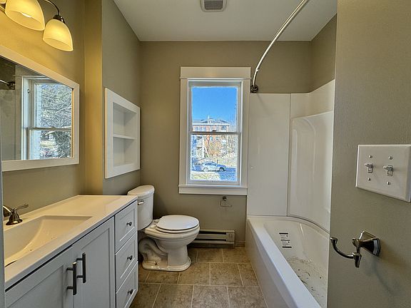 2nd image of 606 Woods Ave SW #4