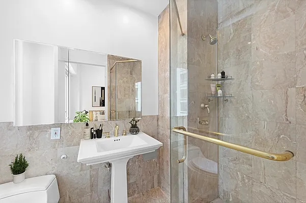 Rented by Nest Seekers International | media 13