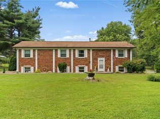 490 Veto Cir, Belpre, OH 45714