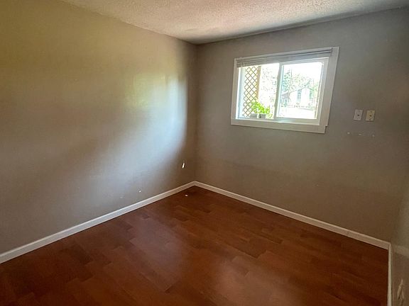 4th image of 8780 Ironwood Ave S