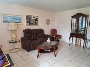 127 Dorchester F, West Palm Beach, FL 33417