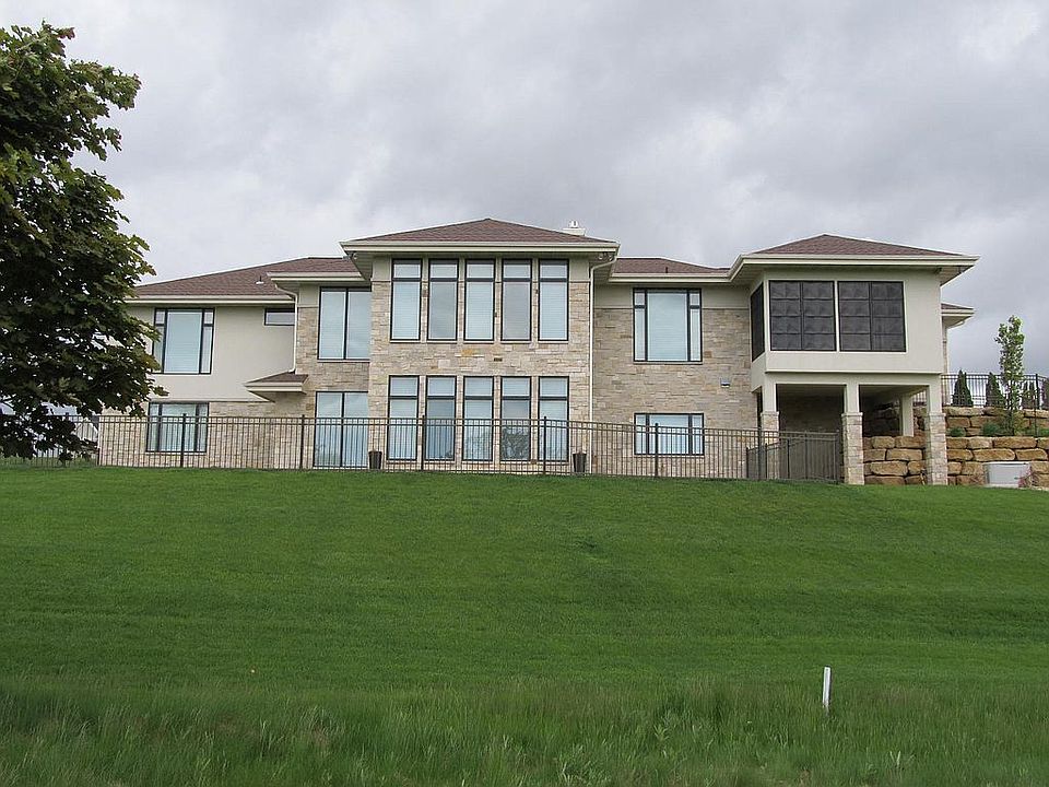 2nd image of 959 Carnoustie Way