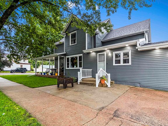 5th image of 100 W Prospect Ave