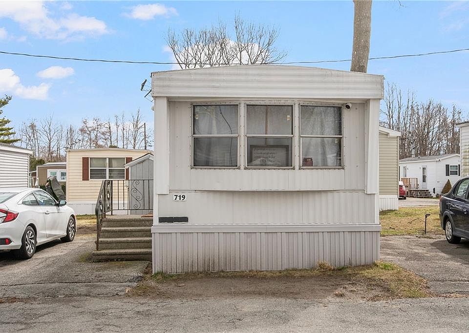 1st image of 719 Forest Park