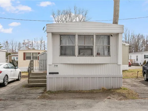 719 Forest Park, Middletown, RI 02842