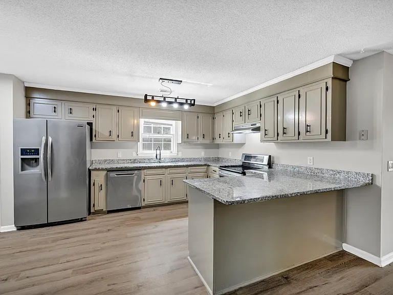 168 Thames Valley Ct — Photo 11