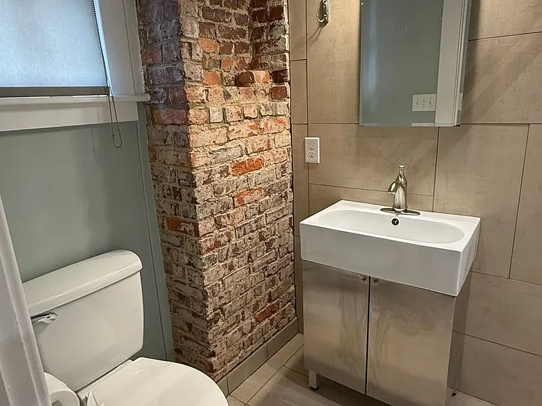 139 S Colonial Ave — Photo 13