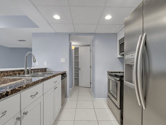 2nd image of 207 Westwood Dr #207