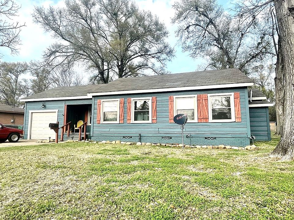 1st image of 136 Gardner Dr