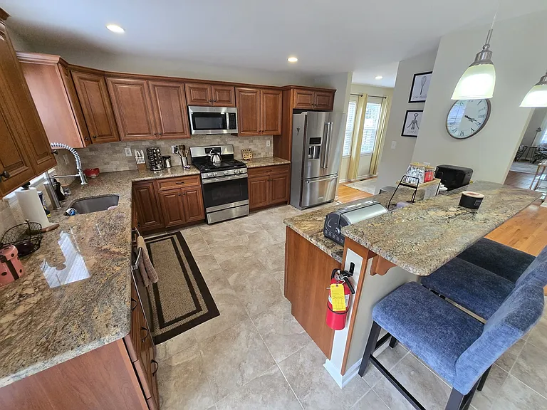 217 Alameda Ave — Photo 13
