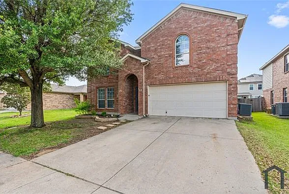 5 bed, 3044 sqft, $3,450 — Photo 2